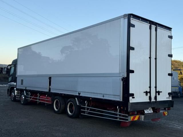 MITSUBISHI FUSOU SUPER GREAT 2016