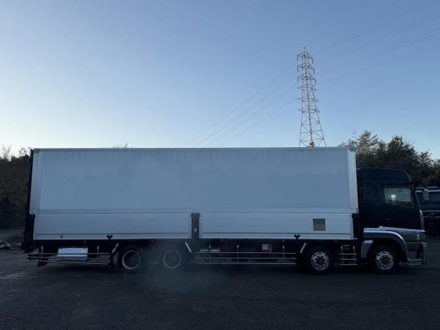 MITSUBISHI FUSOU SUPER GREAT 2016