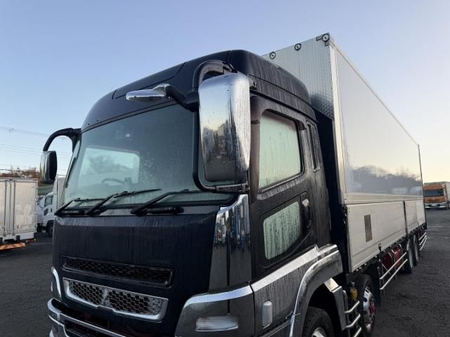 MITSUBISHI FUSOU SUPER GREAT 2016