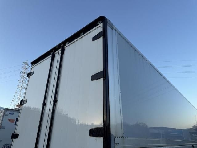 MITSUBISHI FUSOU SUPER GREAT 2016