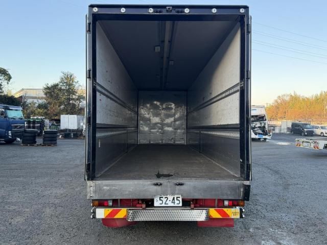 MITSUBISHI FUSOU SUPER GREAT 2016