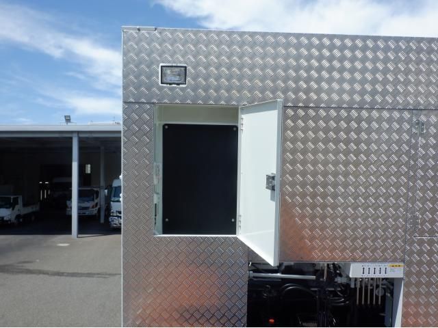 MITSUBISHI FUSOU SUPER GREAT 2025