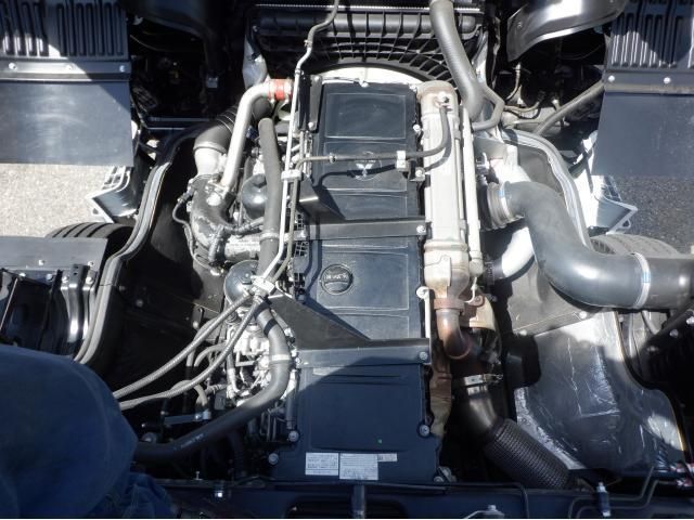 MITSUBISHI FUSOU SUPER GREAT 2025