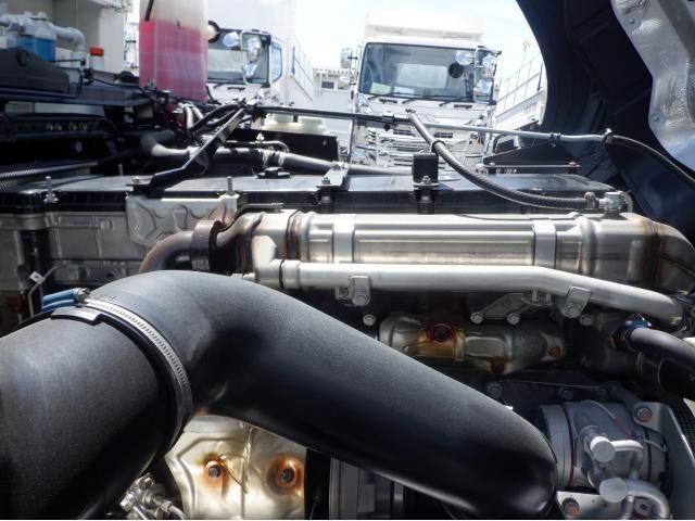 MITSUBISHI FUSOU SUPER GREAT 2025