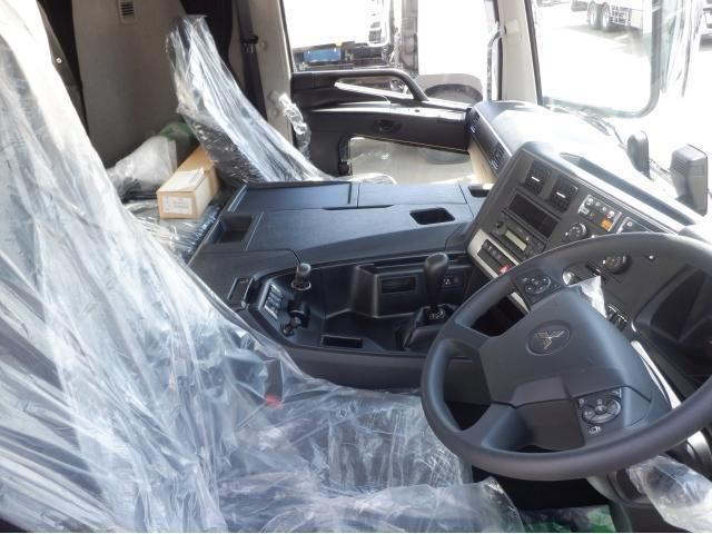 MITSUBISHI FUSOU SUPER GREAT 2025