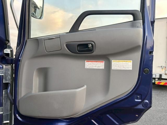 NISSAN DIESEL Quon 2020