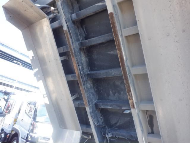 MITSUBISHI FUSOU SUPER GREAT 2021