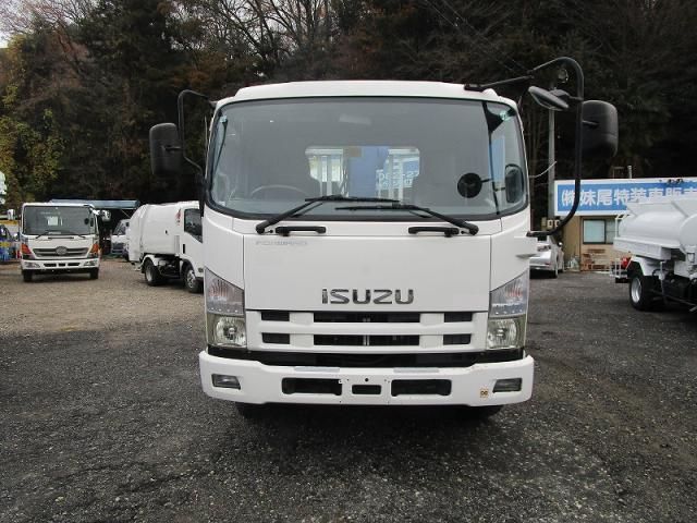 ISUZU ???? 2011