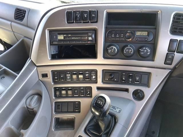 NISSAN DIESEL Quon 2015