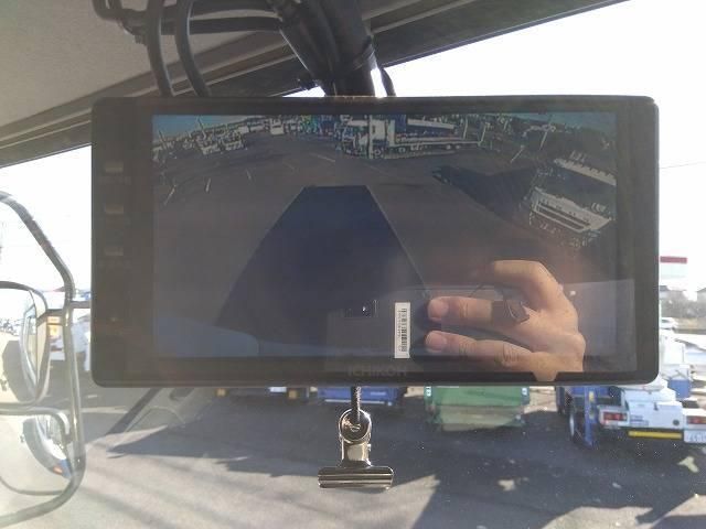 NISSAN DIESEL Quon 2015