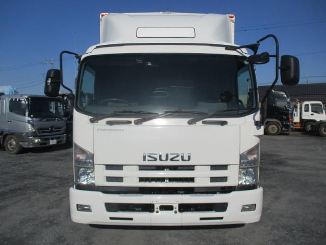 ISUZU FORWARD 2014