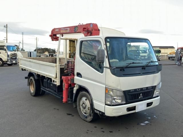 MITSUBISHI CANTER 2004