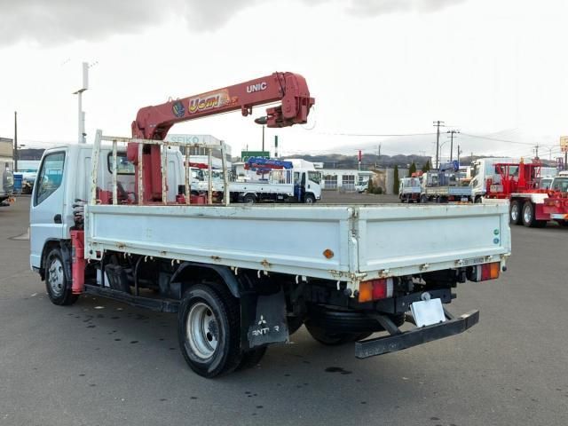 MITSUBISHI CANTER 2004