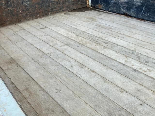 MITSUBISHI CANTER 2004