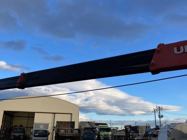 MITSUBISHI CANTER 2004