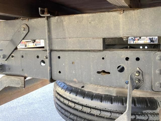 MITSUBISHI CANTER 2004