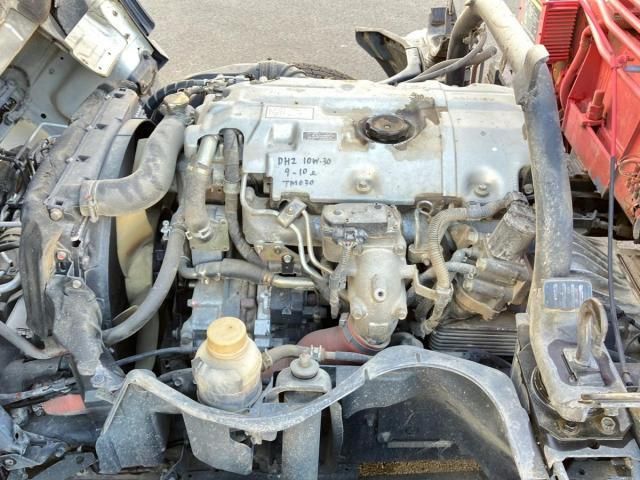 MITSUBISHI CANTER 2004