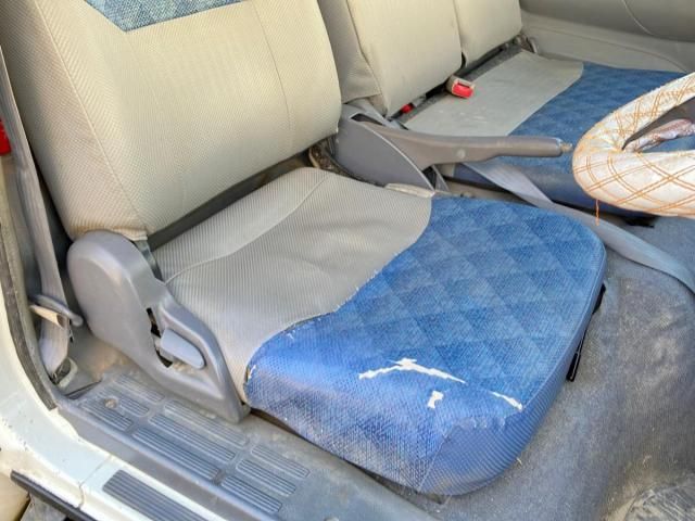 MITSUBISHI CANTER 2004