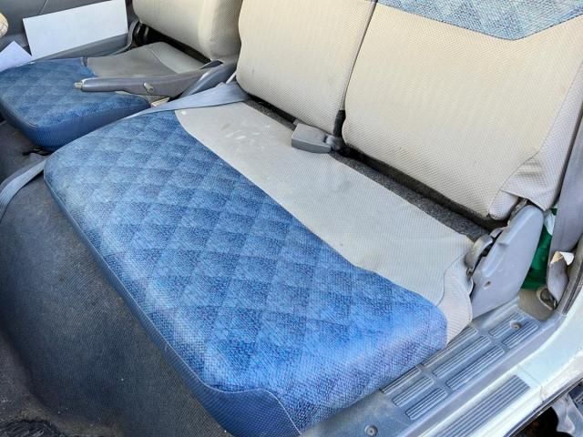 MITSUBISHI CANTER 2004