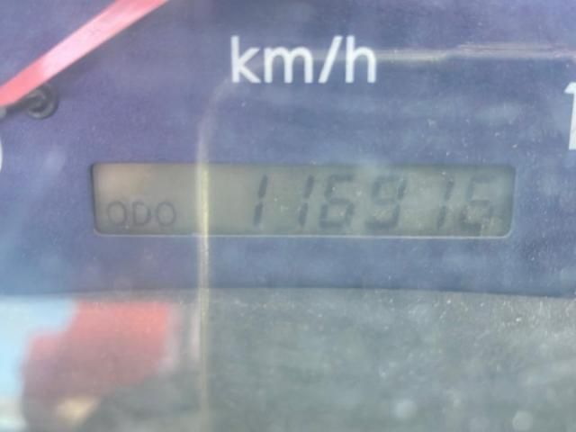 MITSUBISHI CANTER 2004