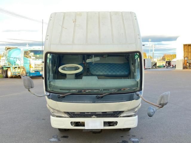 MITSUBISHI CANTER 2004