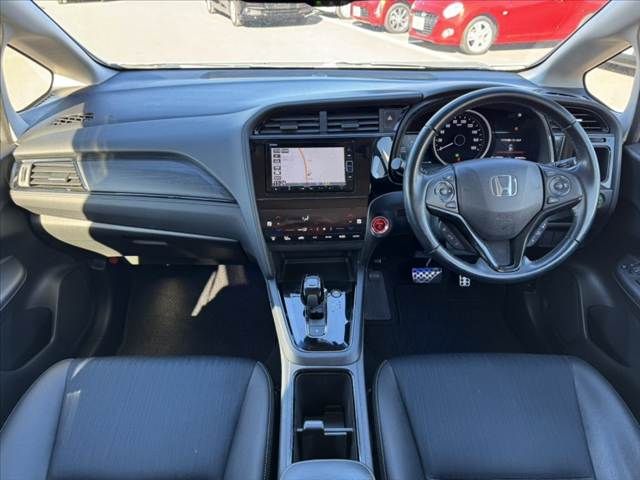 HONDA SHUTTLE HYBRID 2021