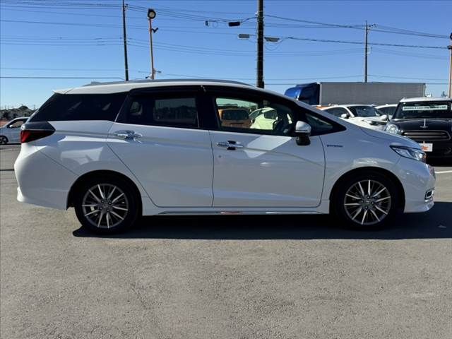 HONDA SHUTTLE HYBRID 2021