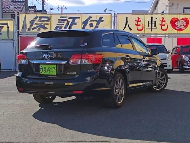 TOYOTA AVENSISWAGON 2012