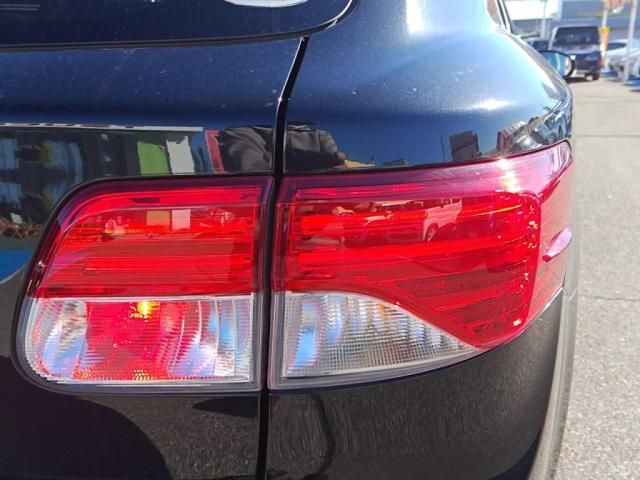 TOYOTA AVENSISWAGON 2012