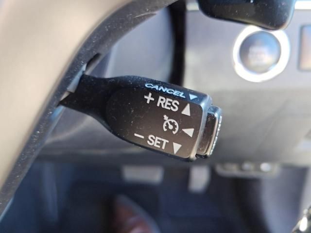 TOYOTA AVENSISWAGON 2012