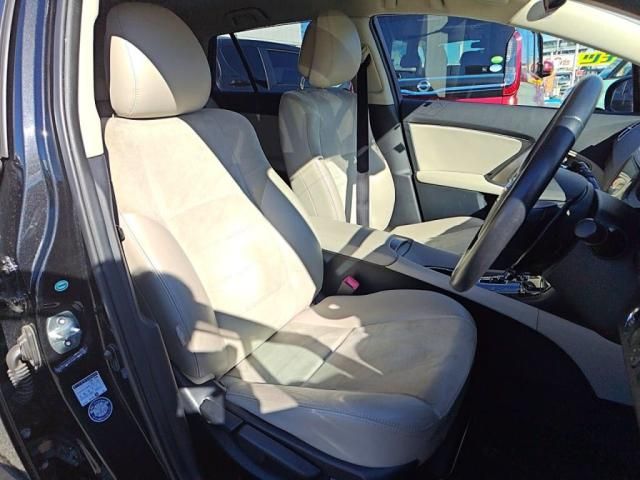 TOYOTA AVENSISWAGON 2012