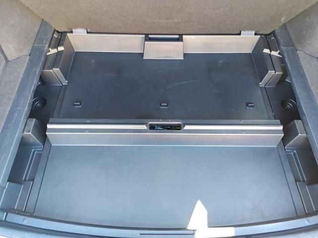 TOYOTA AVENSISWAGON 2012