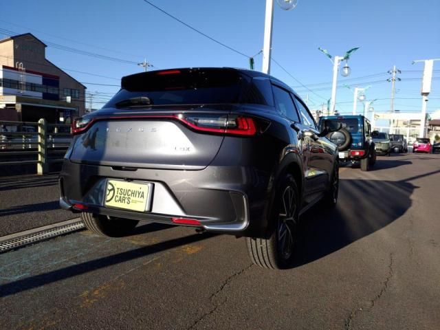 TOYOTA LEXUS LBX 2025