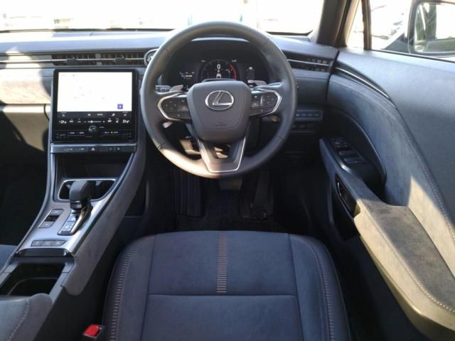 TOYOTA LEXUS LBX 2025