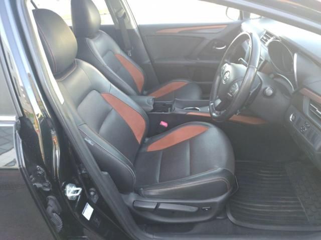 TOYOTA AVENSISWAGON 2016