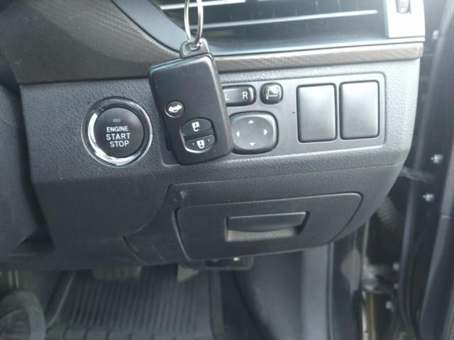 TOYOTA AVENSISWAGON 2016