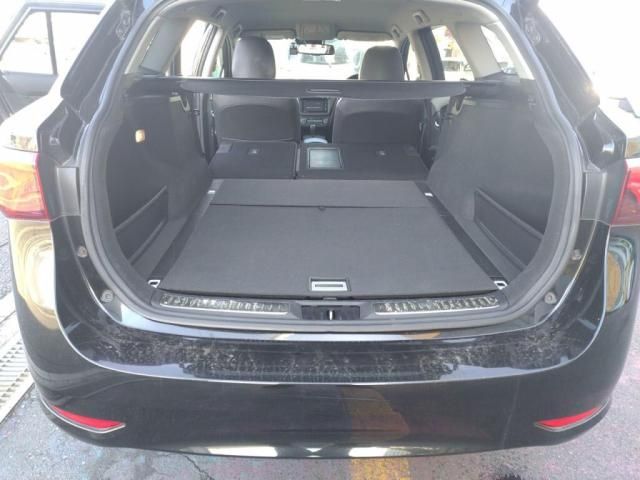 TOYOTA AVENSISWAGON 2016