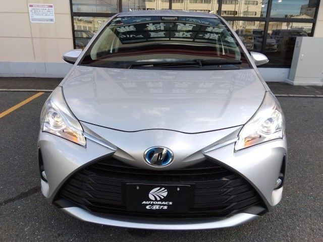 TOYOTA VITZ HYBRID 2017