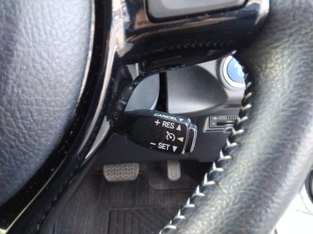 TOYOTA VITZ HYBRID 2017