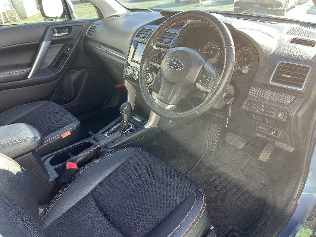 SUBARU FORESTER 2015