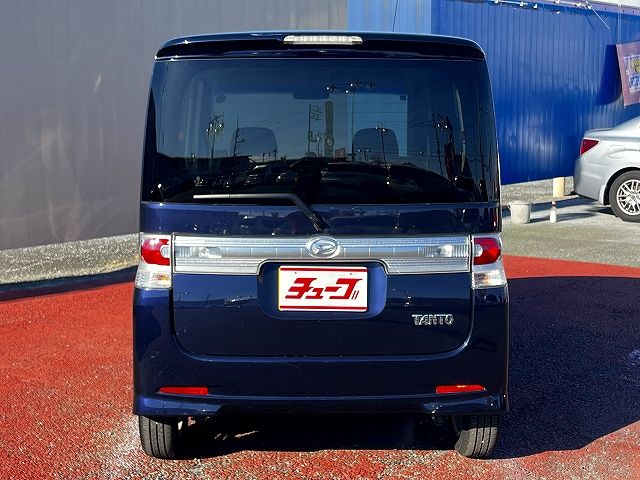 DAIHATSU TANTO CUSTOM 2010