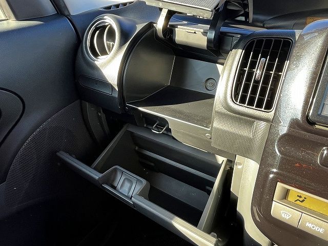 DAIHATSU TANTO CUSTOM 2010