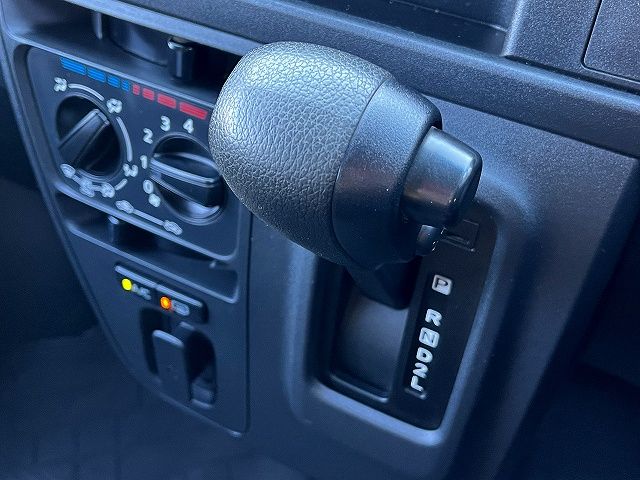 DAIHATSU HIJET CARGO 2018