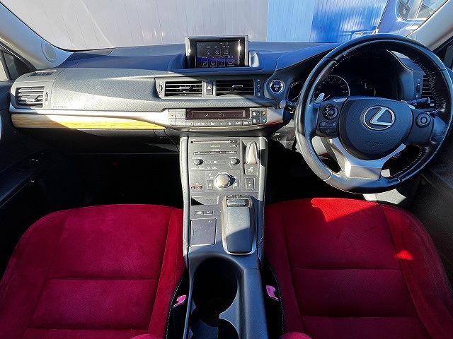 TOYOTA LEXUS CT200h 2015