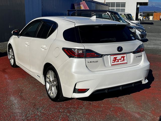 TOYOTA LEXUS CT200h 2015