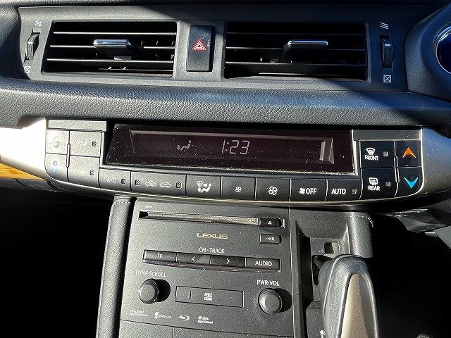 TOYOTA LEXUS CT200h 2015