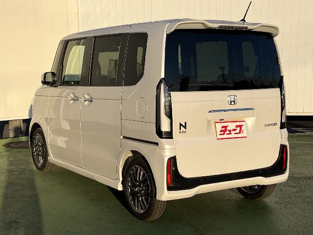 HONDA N BOX CUSTOM 2025