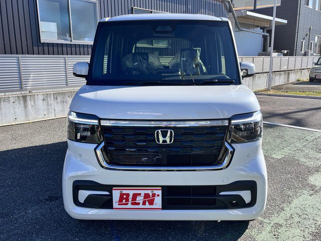 HONDA N BOX CUSTOM 2025