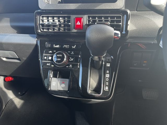 DAIHATSU TANTO CUSTOM 2022