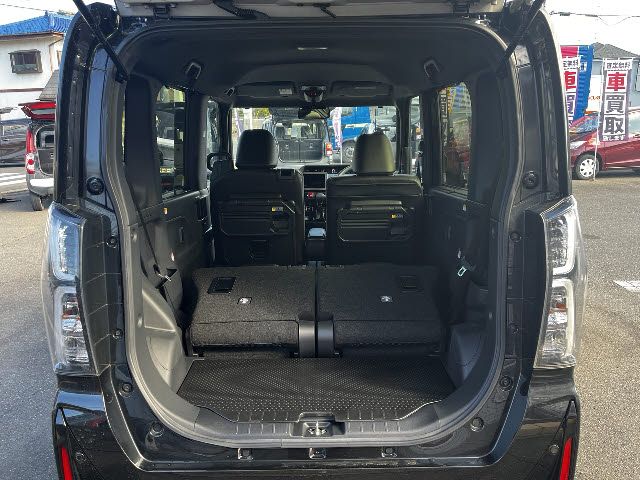 DAIHATSU TANTO CUSTOM 2022